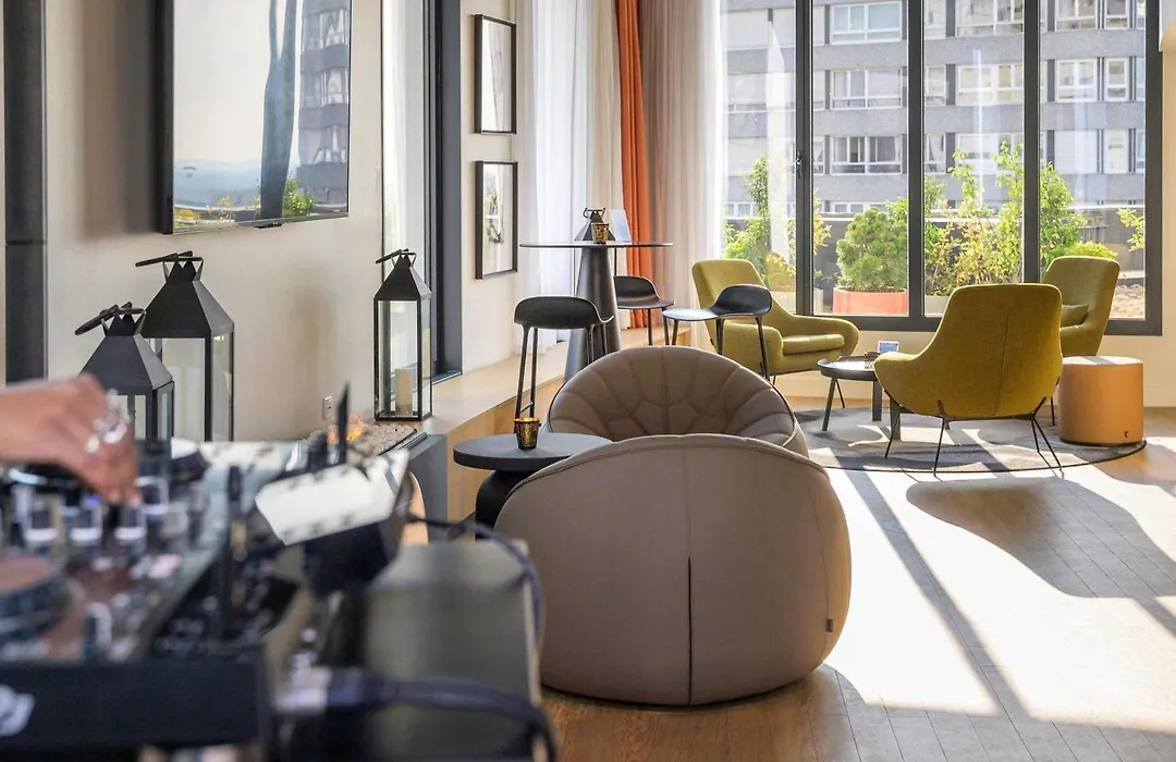 Mercure Paris La Defense-1