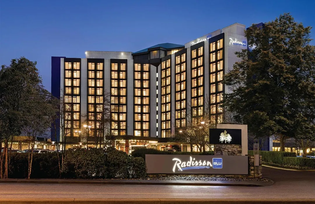 Radisson Blu Vancouver Airport Hotel & Marina-1