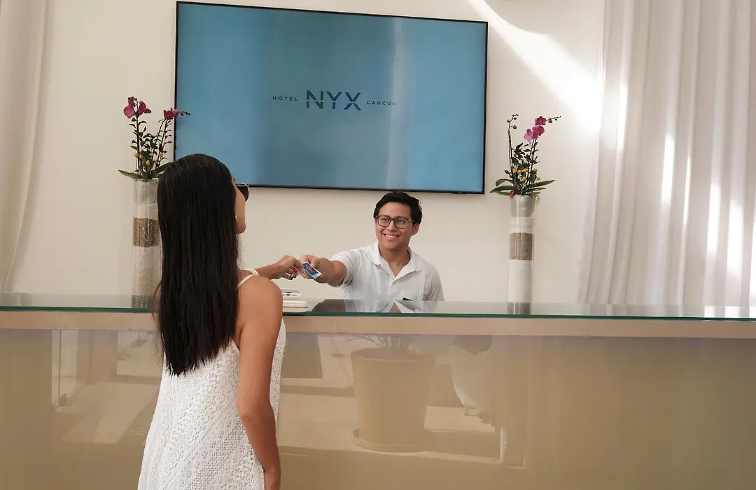 Hotel Nyx Cancun-1