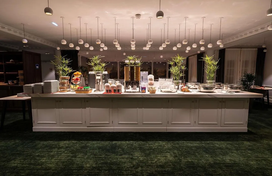 Aigle Noir Hotel Fontainebleau - Mgallery Collection-1