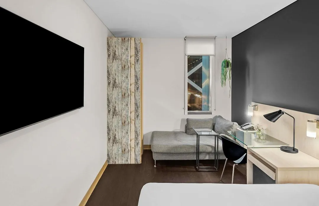 Ibis Sydney Barangaroo-1