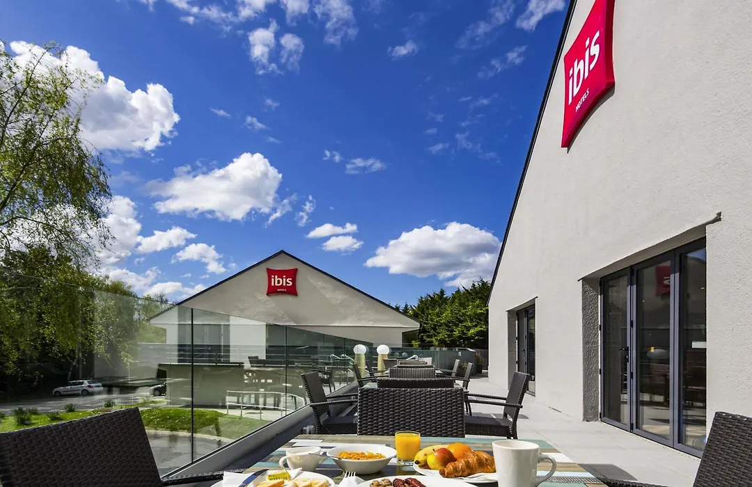Ibis Plymouth-1