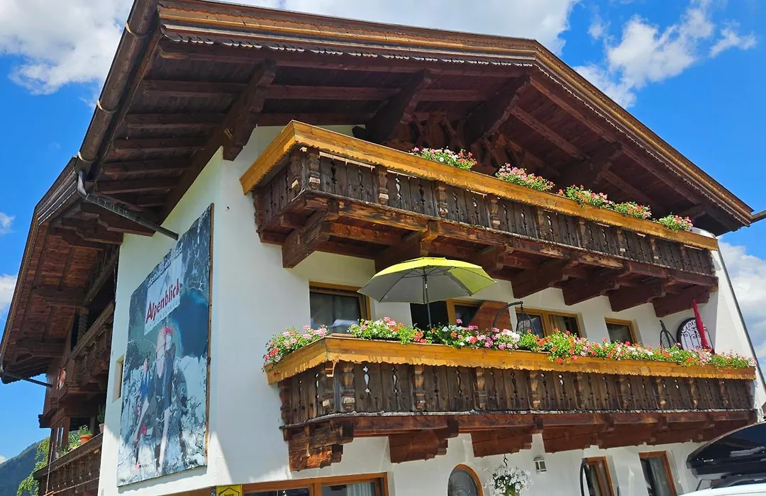 Haus Alpenblick-1