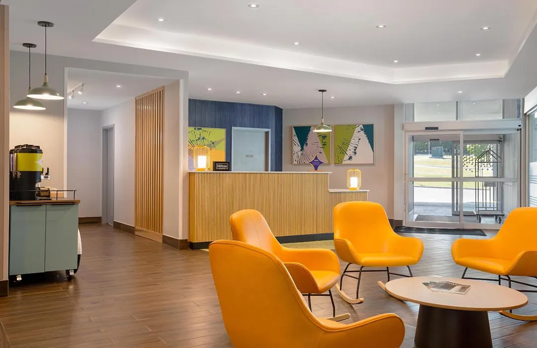 Spark By Hilton Owen Sound-1