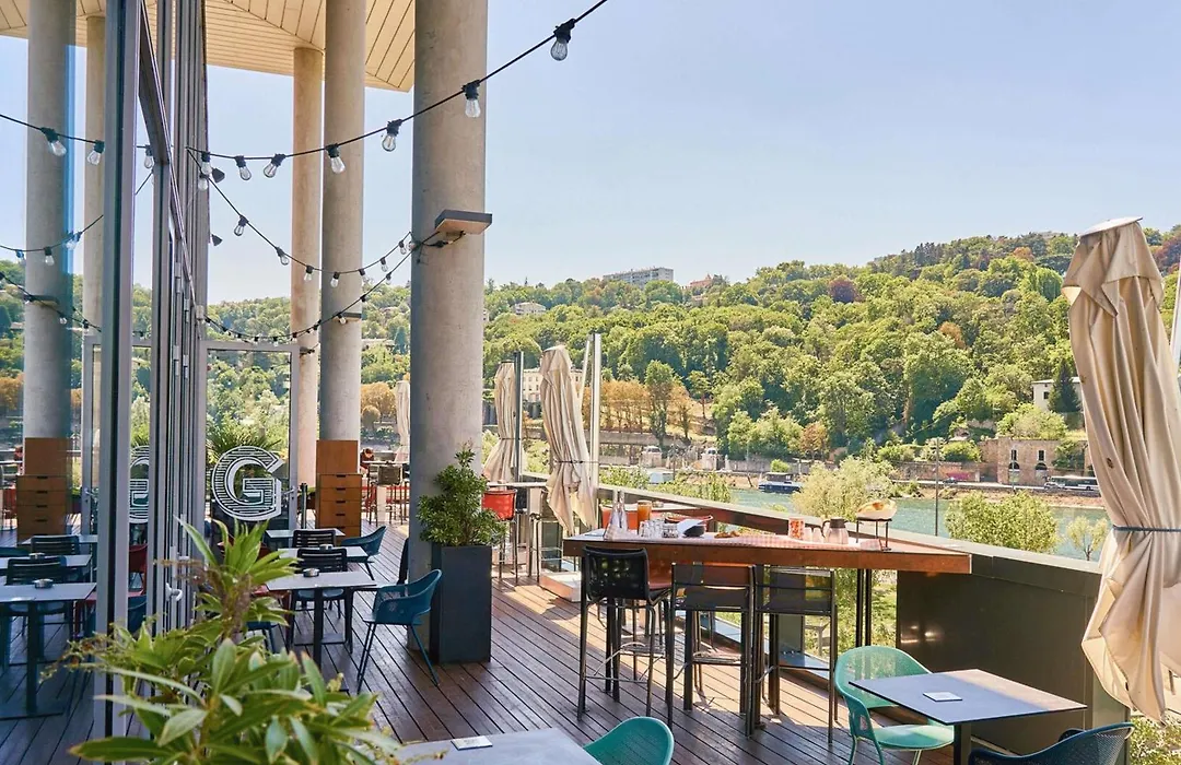 Novotel Lyon Centre-Confluence Bord De Saone-1