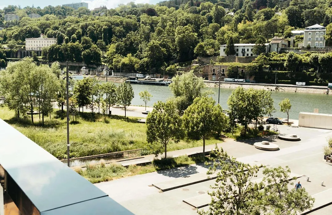 Novotel Lyon Confluence-1