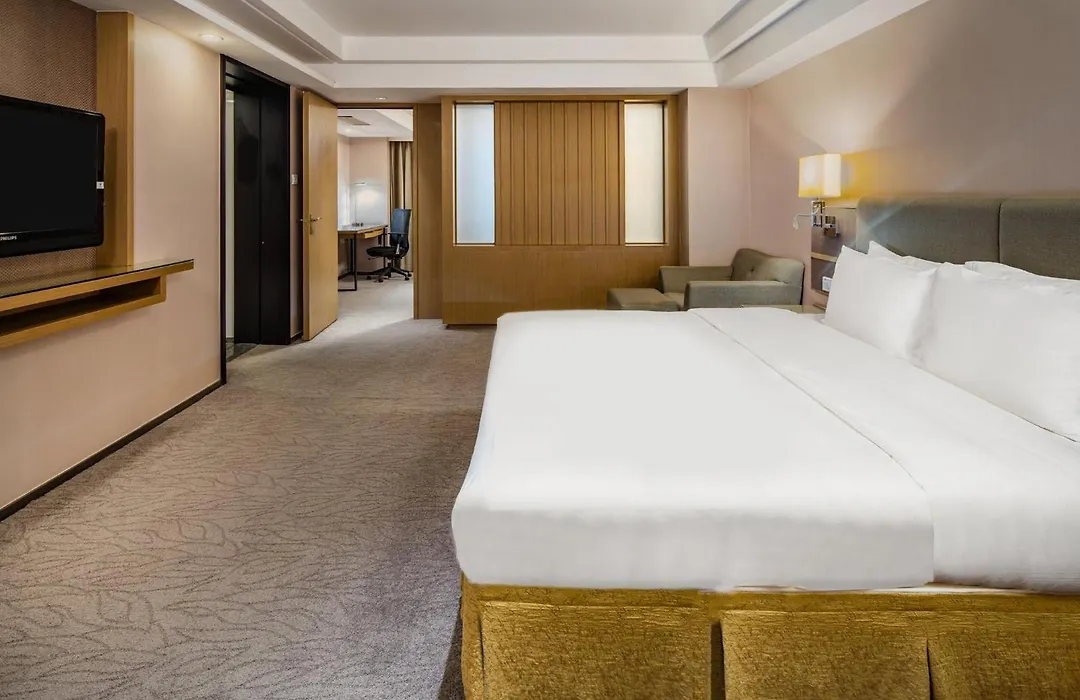 Holiday Inn Wuhan Riverside By Ihg-1