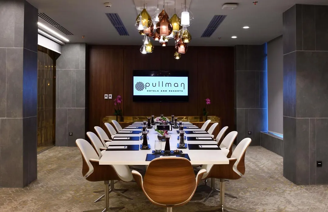 Pullman Abidjan-1