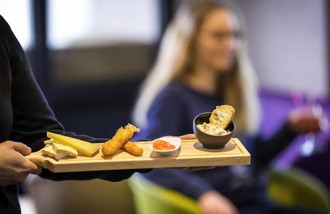 Mercure Cherbourg Centre Port-1