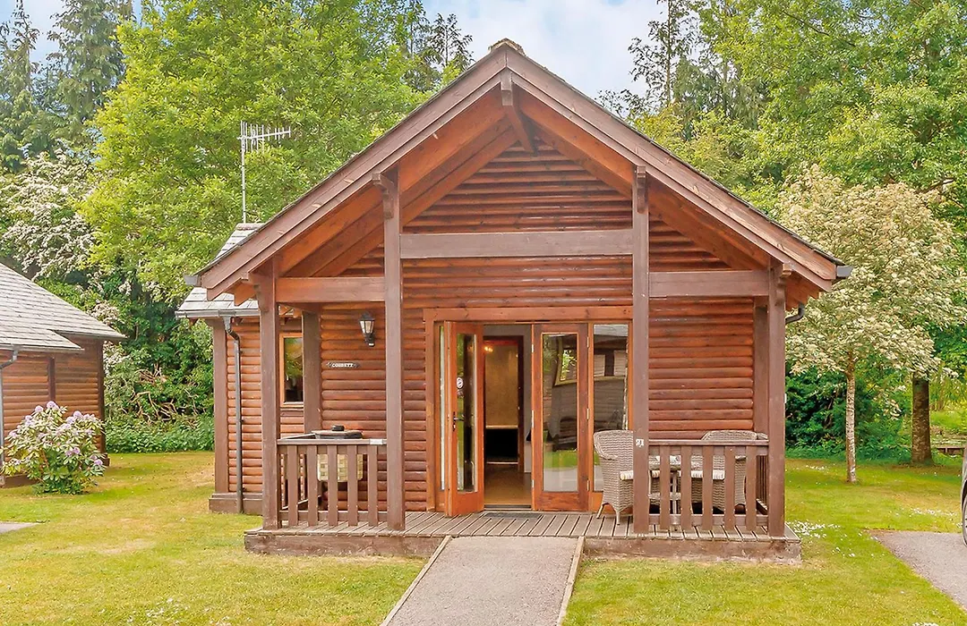 Tilford Woods Lodge Retreat-1