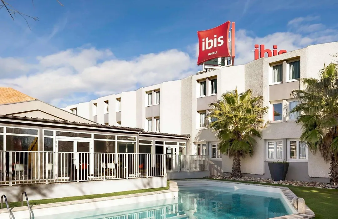 Ibis Arles-1