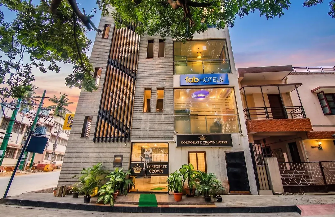 Fabhotel Corporate Crown - Nr Jyoti Nivas University-1