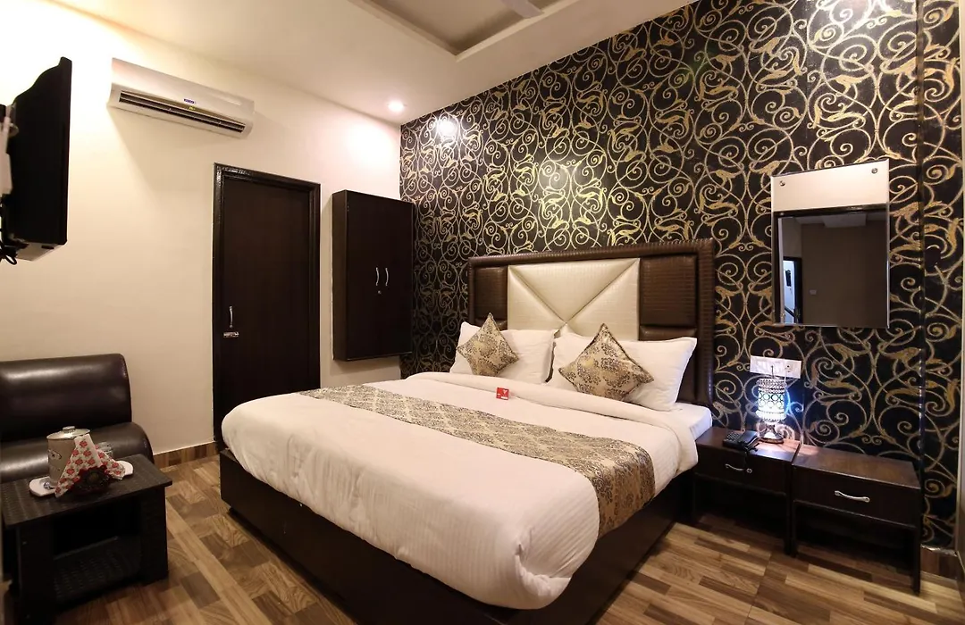 Townhouse Hussainpara Square Formerly Rich Inn-1