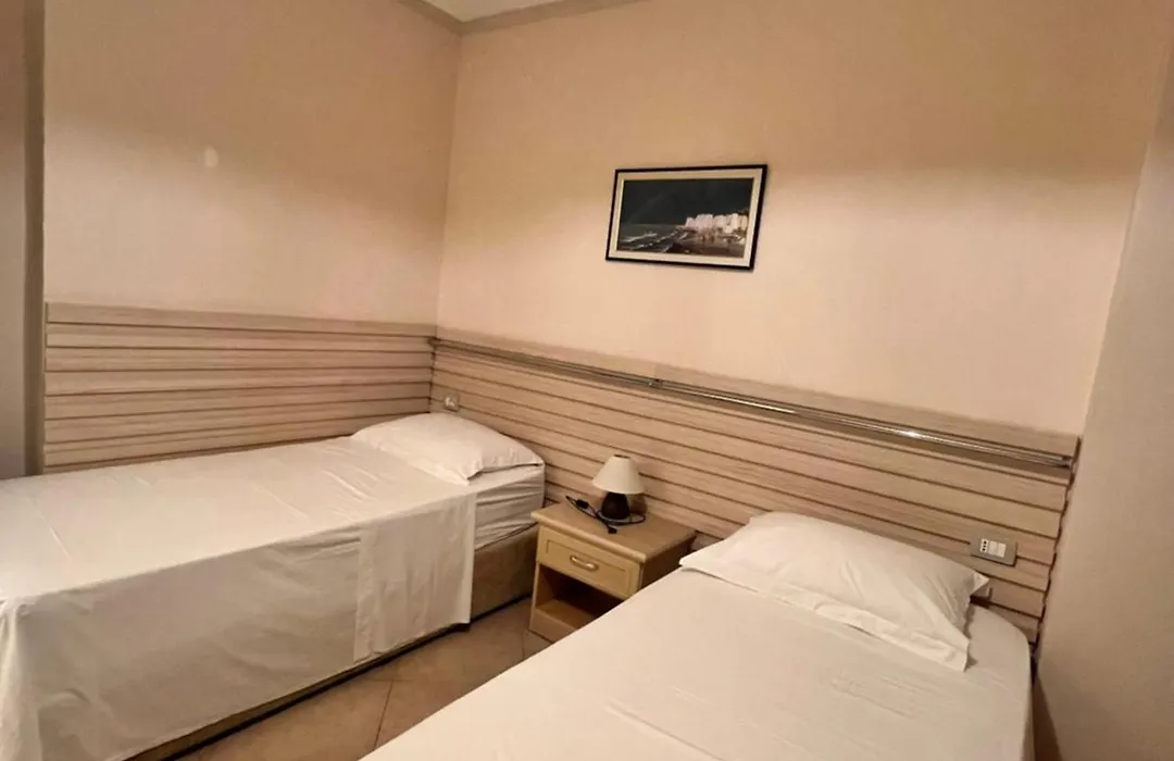 Lyden Hotel-1