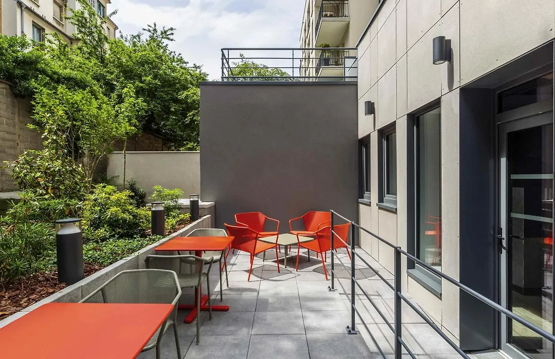 Ibis Budget Paris Clichy Mairie-1