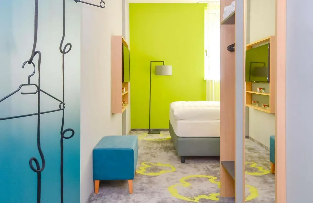 Ibis Styles Stuttgart Vaihingen-1