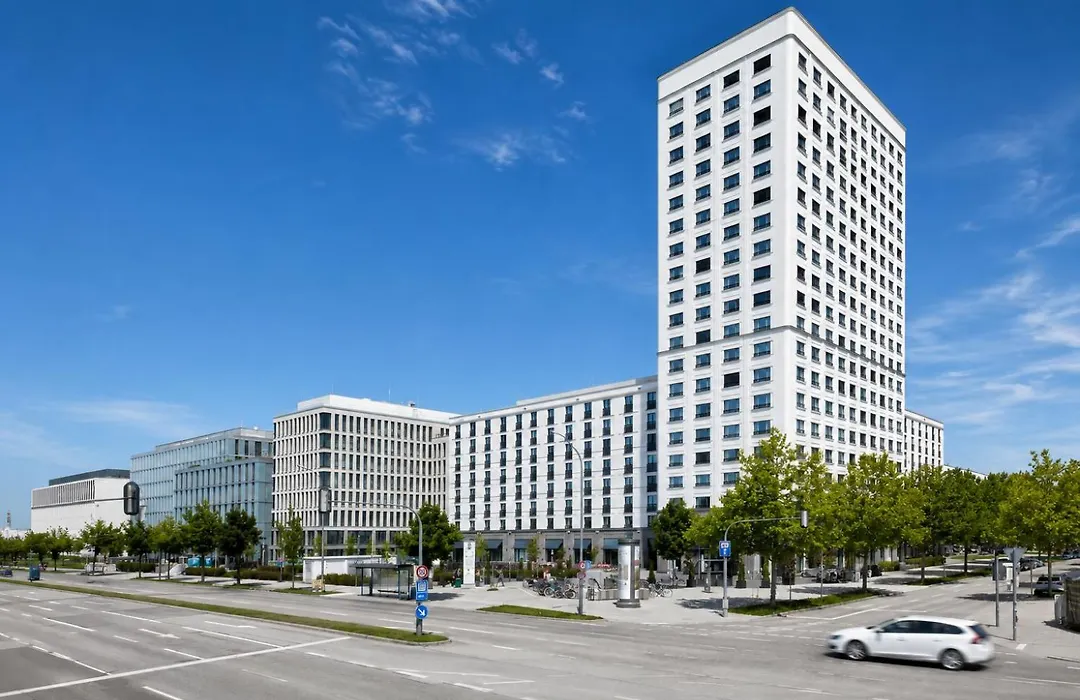 Hotel Muenchen-Olympiapark-1