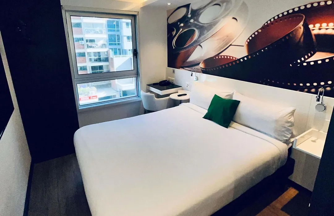 ibis Styles Montevideo Biarritz-1