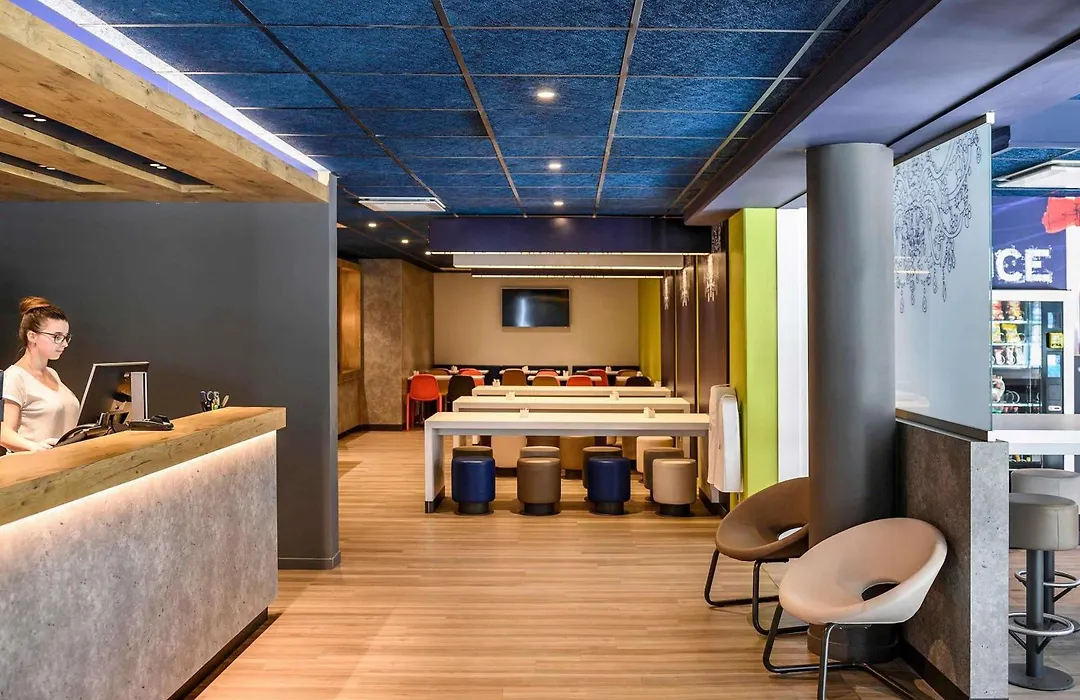 ibis budget Saint-Étienne Centre Gare Châteaucreux-1