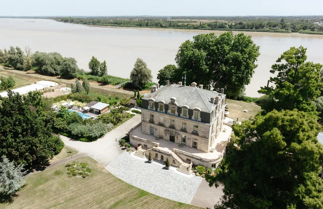 Chateau Grattequina Hotel-1