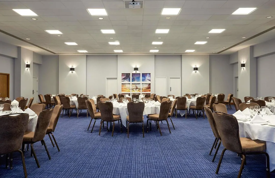 Novotel London Stansted Airport-1