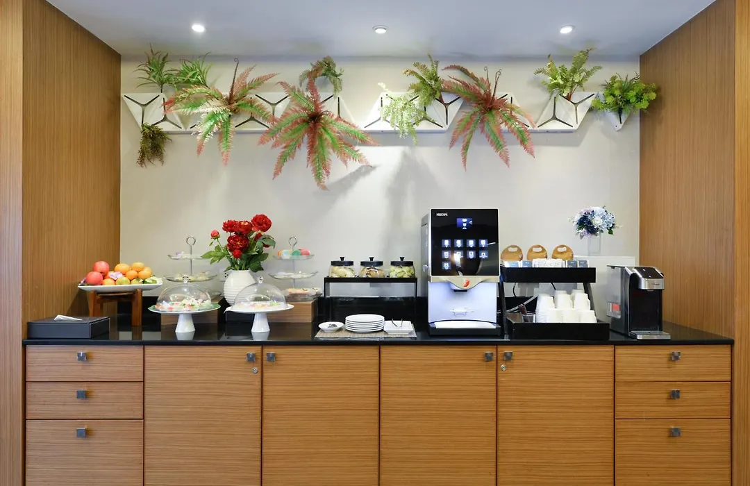 Centre Point Plus Hotel Pratunam-1