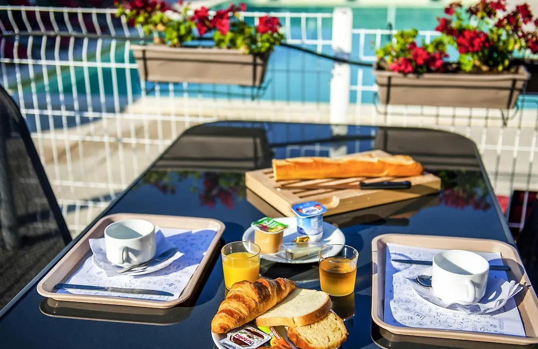 Ibis Budget Hyères-1