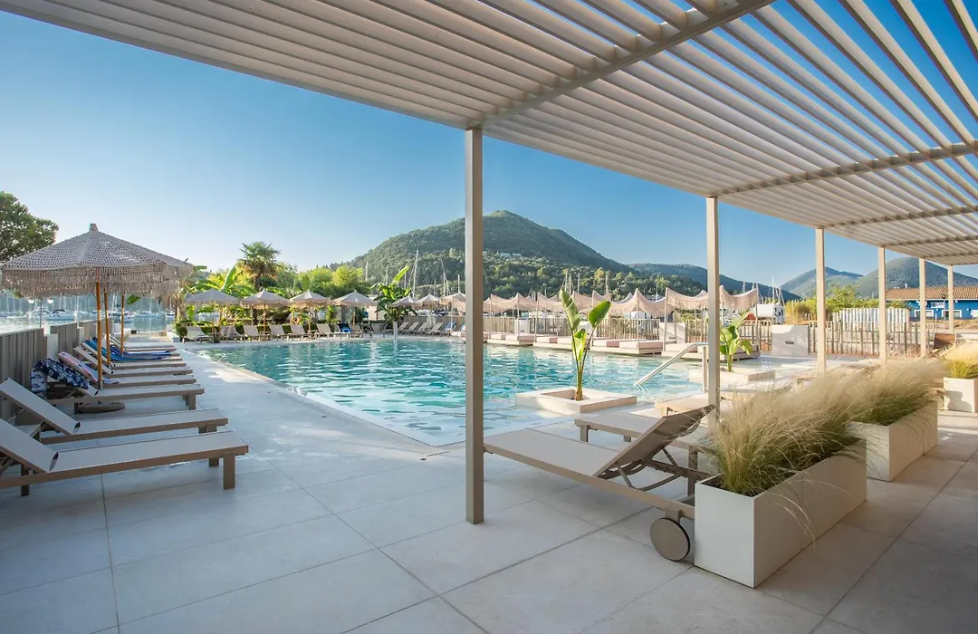 Athos Hotel-1