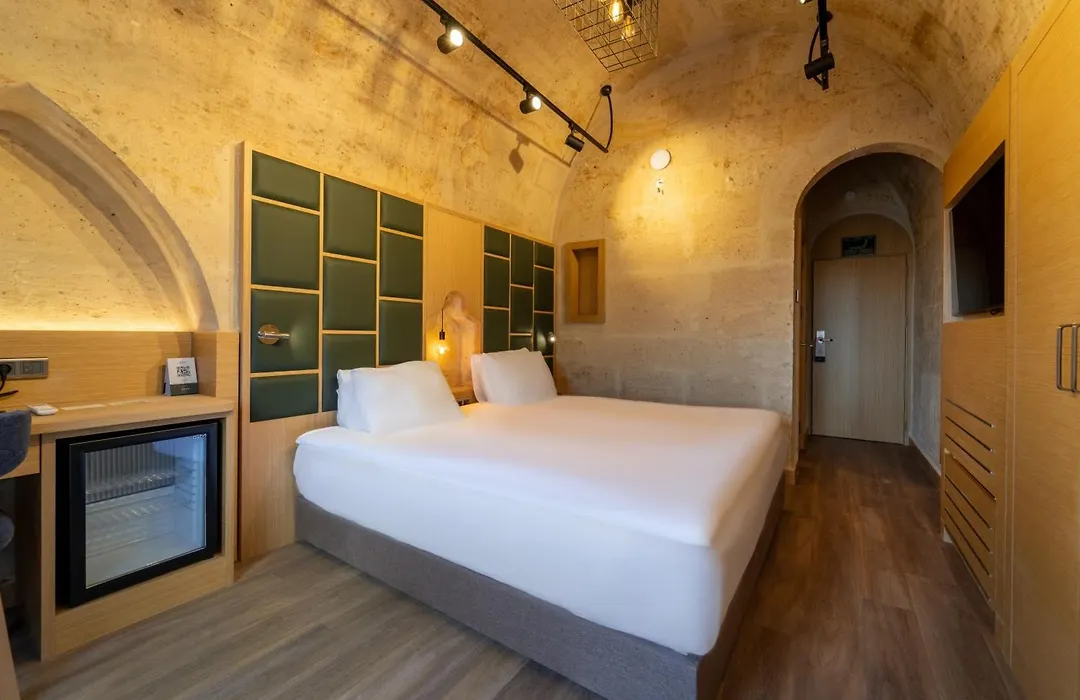 Uchisar Kaya Otel-1