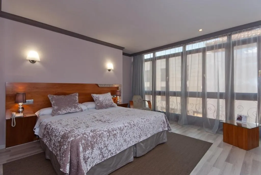 Hotel Vetusta-1