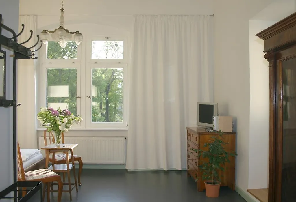 Therese-Malten-Villa-1