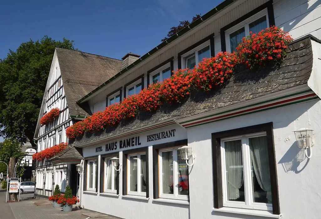 Hotel Haus Rameil-1