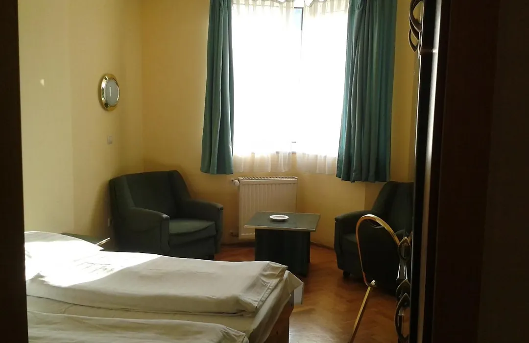 Hotel Bara Budapest-1