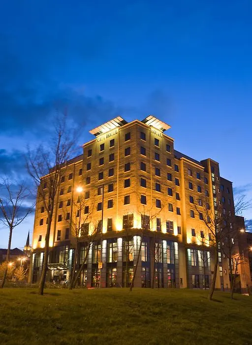 City Hotel-1