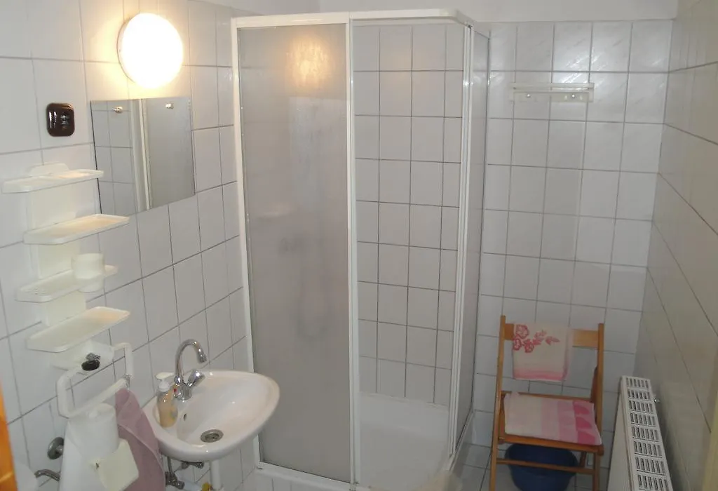 Guest house Ringhofer Vendégház-1