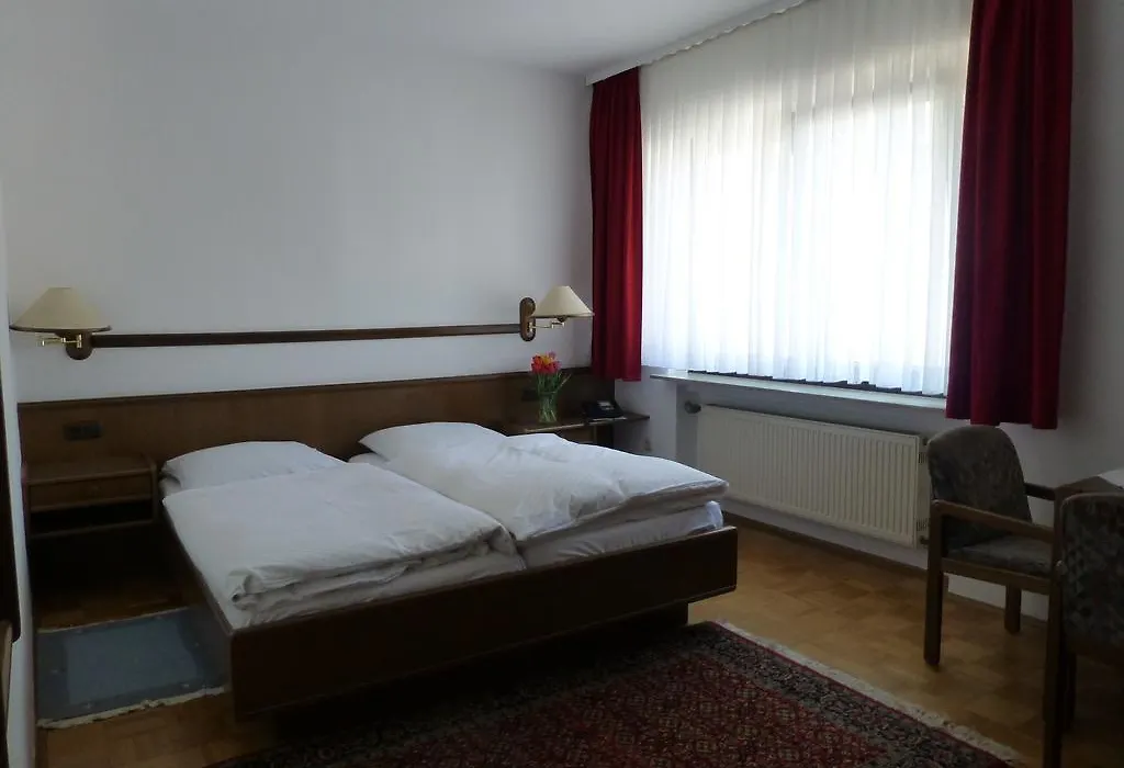 Hotel Alte Brücke-1