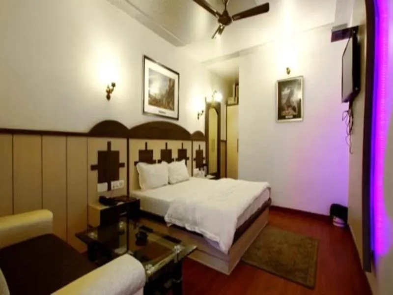 Hotel Eminent-1