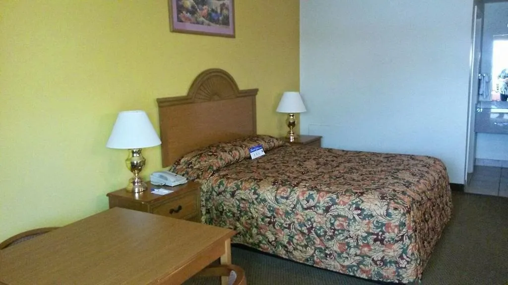 Americas Best Value Inn-Nacogdoches-1