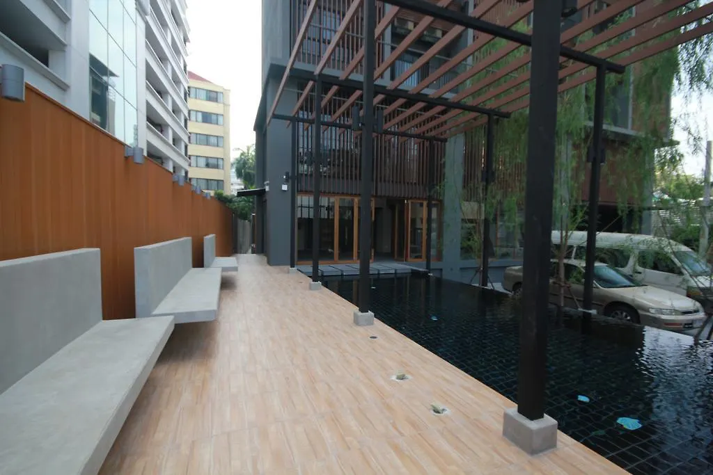 Sereine Sukhumvit 39-1