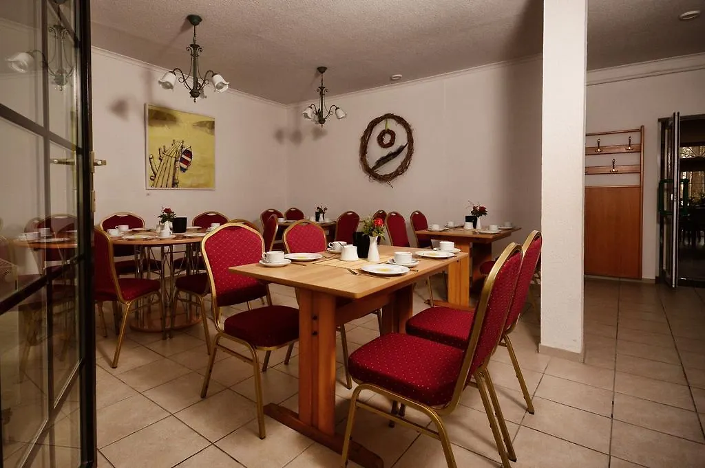 Hotel am Stadtwald-1