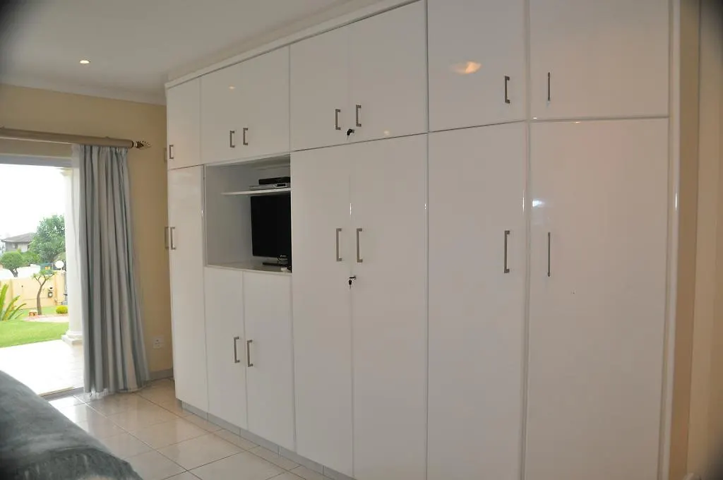 King Palm Self-Catering Suite-1