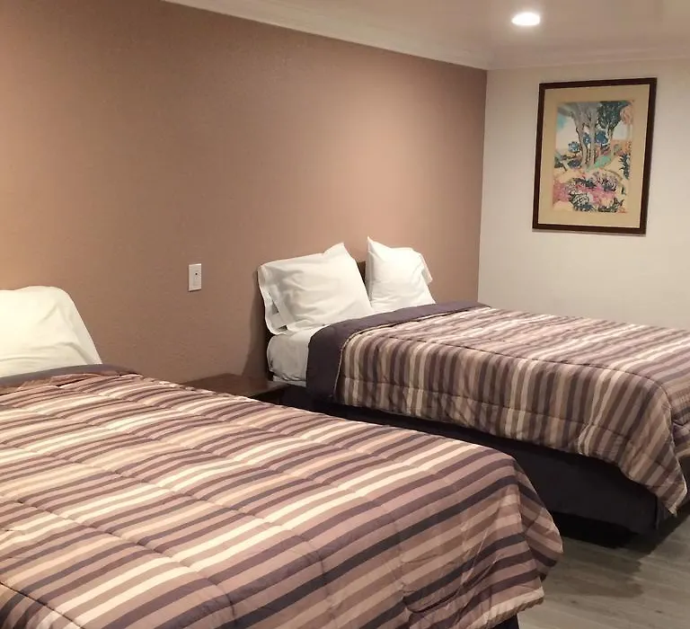 Royal Inn-1