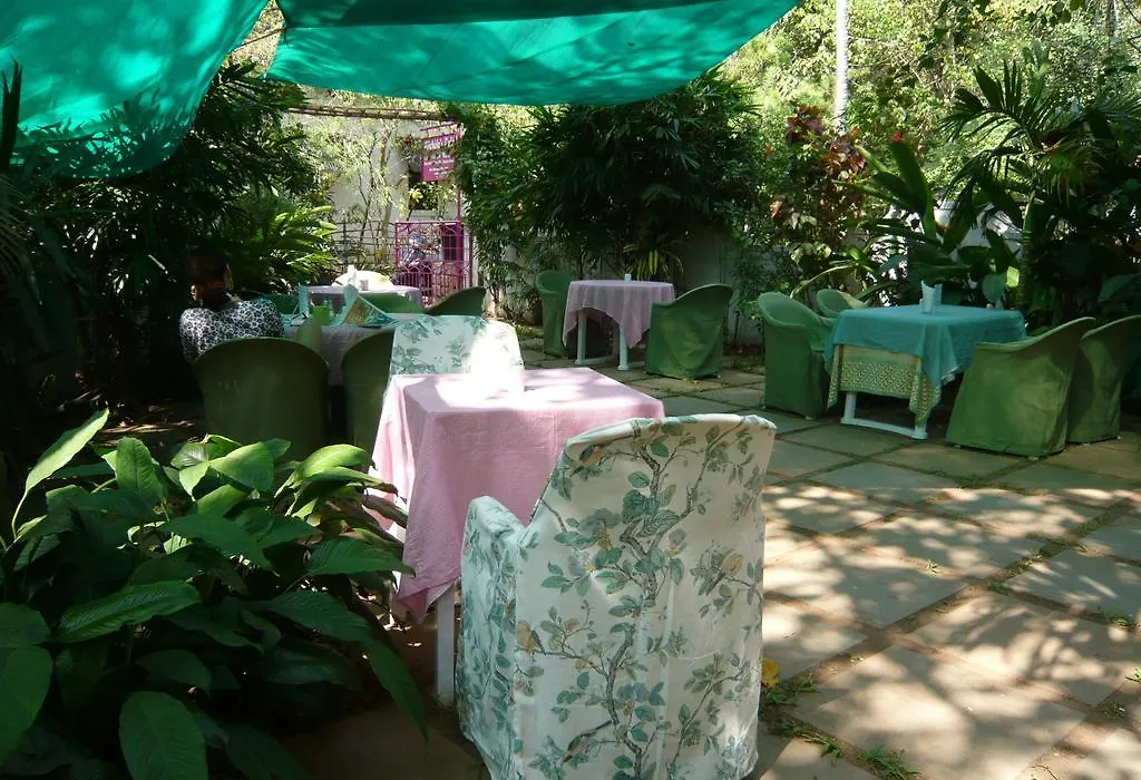 Michele'S Garden-1