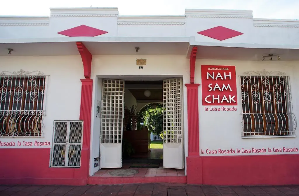 NAH SAM CHAK La Casa Rosada-1