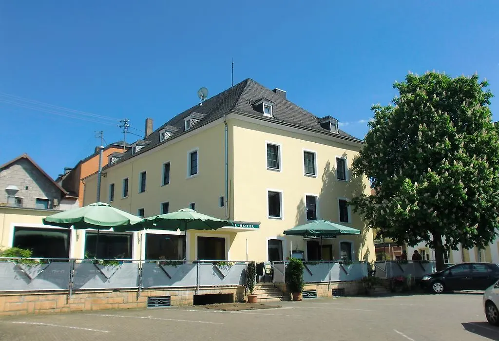 Central-Hotel Greiveldinger-1
