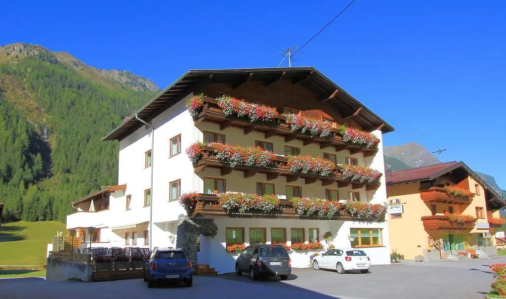 Hotel St-Leonhard-1