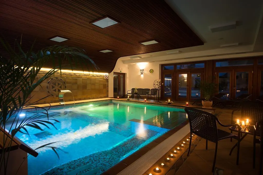 Wellness Hotel & Minipivovar Knezinek-1