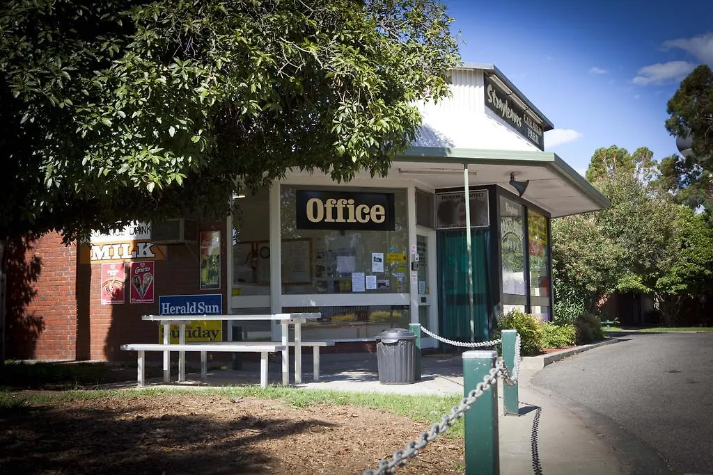 Strayleaves Caravan Park-1