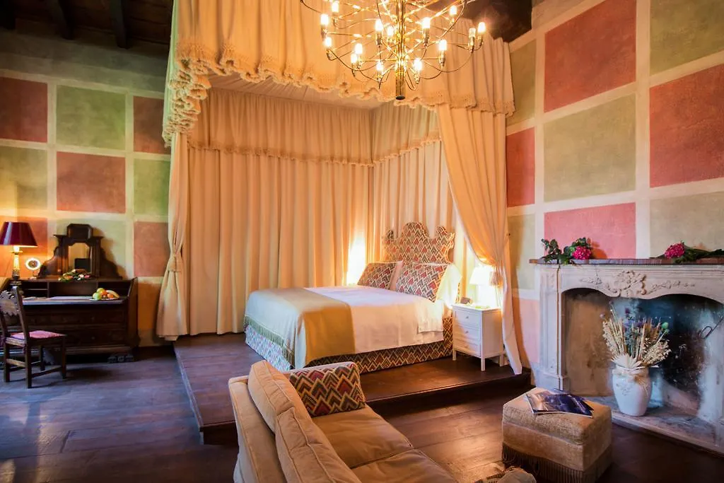Palazzo Castiglioni Luxury Suite And Rooms-1