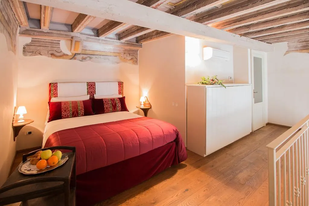 Palazzo Castiglioni Luxury Suite And Rooms-1